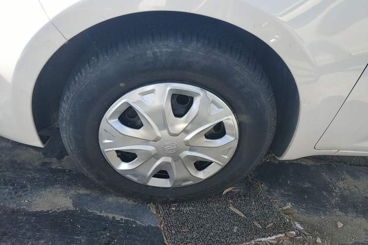 Used MG 3 2011 1.3L AMT Comfort Edition Left Front Wheel Hub