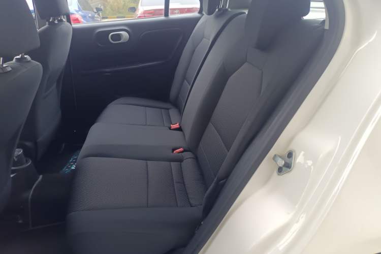 Used MG 3 2011 1.5L AMT Elite Edition Left Rear Seat