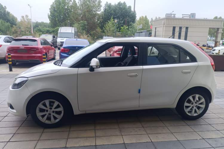 Used MG 3 2011 1.5L AMT Elite Edition Left Side