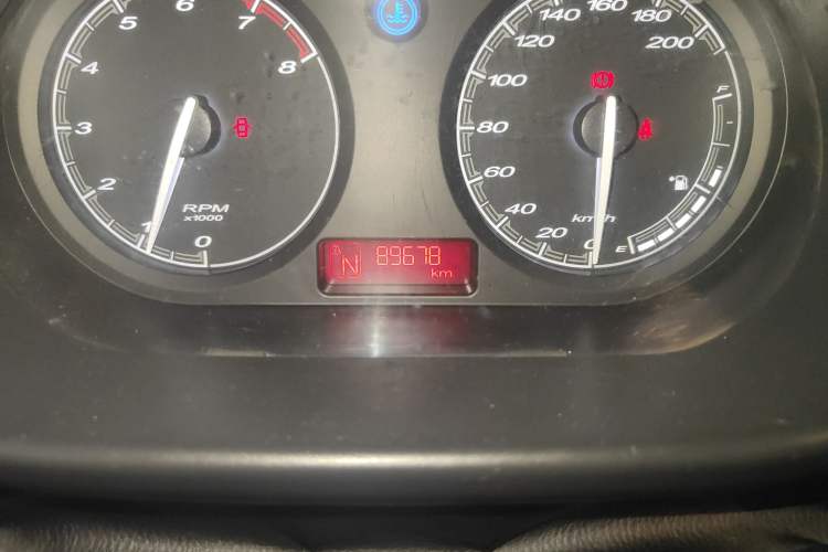 Used MG 3 2011 Xross 1.5L Luxury Edition Odometer Close Up