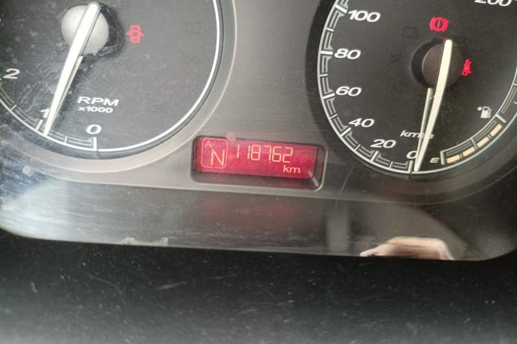 Used MG 3 2011 1.3L AMT Comfort Edition Odometer Close Up