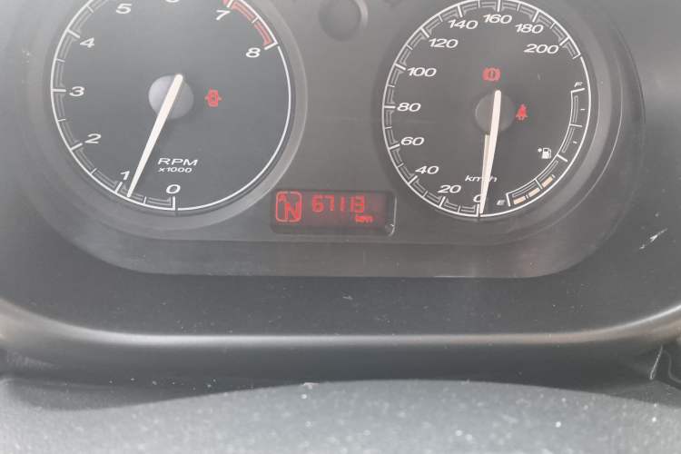 Used MG 3 2011 1.3L AMT Comfort Edition Odometer Close Up