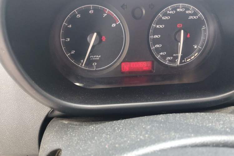 Used MG 3 2011 1.3L AMT Comfort Edition Odometer Close Up