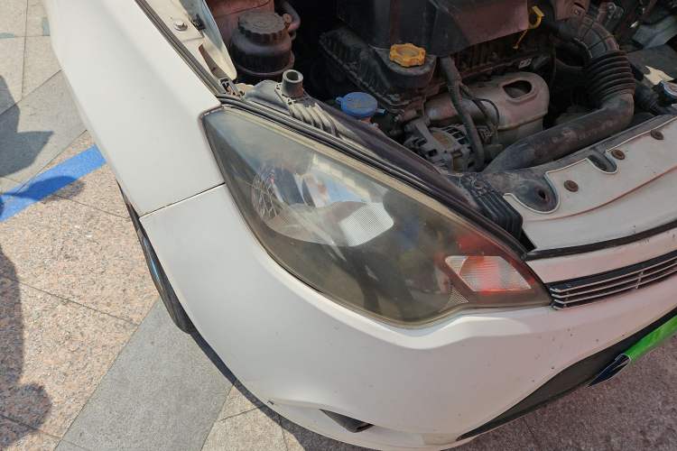 Used MG 3 2011 1.5L AMT Elite Edition Right Front Headlight