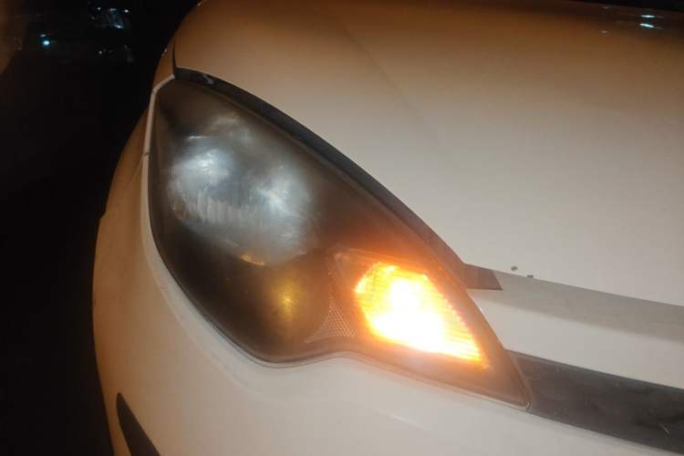 Used MG 3 2011 1.3L Manual Comfort Edition Right Front Headlight
