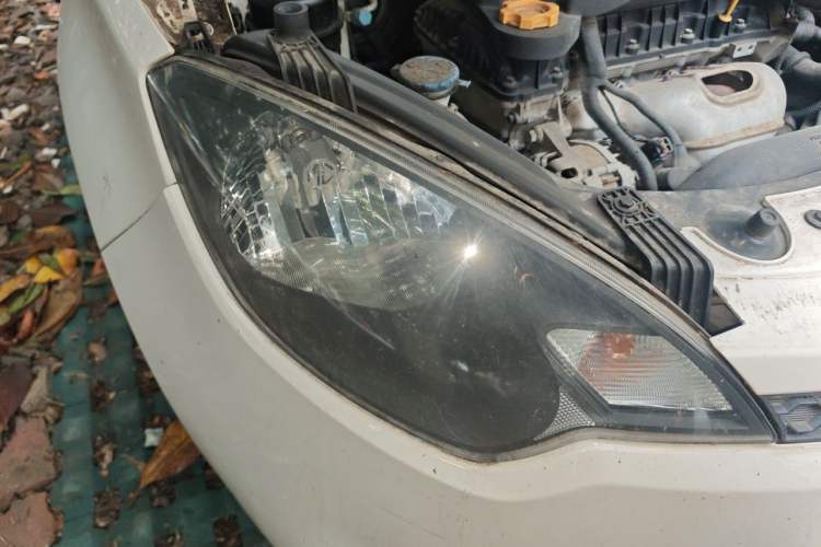 Used MG 3 2011 1.3L Manual Comfort Edition Right Front Headlight