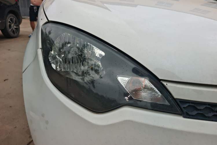 Used MG 3 2011 1.3L Manual Comfort Edition Right Front Headlight