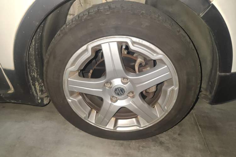 Used MG 3 2011 Xross 1.5L Luxury Edition Right Front Wheel Hub