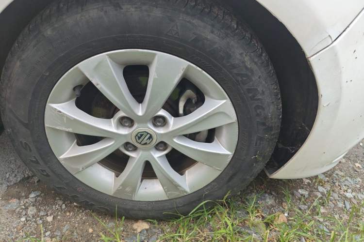 Used MG 3 2011 1.5L AMT Elite Edition Right Front Wheel Hub