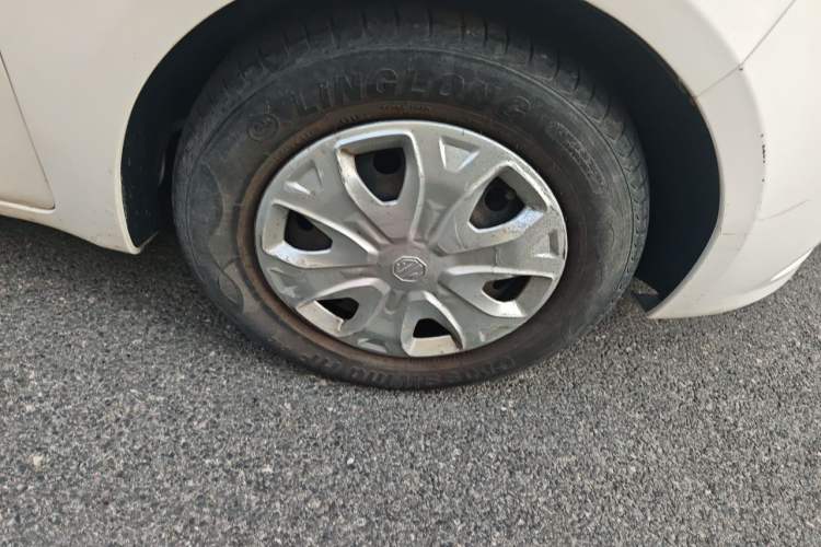 Used MG 3 2011 1.3L Manual Comfort Edition Right Front Wheel Hub
