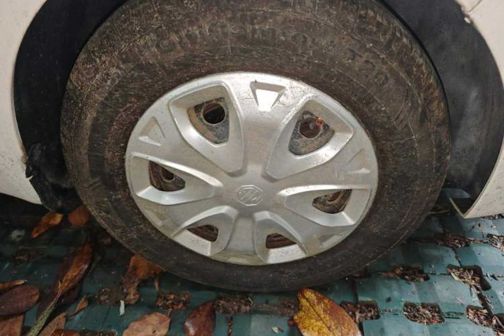 Used MG 3 2011 1.3L Manual Comfort Edition Right Front Wheel Hub