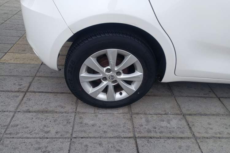 Used MG 3 2011 1.5L AMT Elite Edition Right Rear Wheel Hub