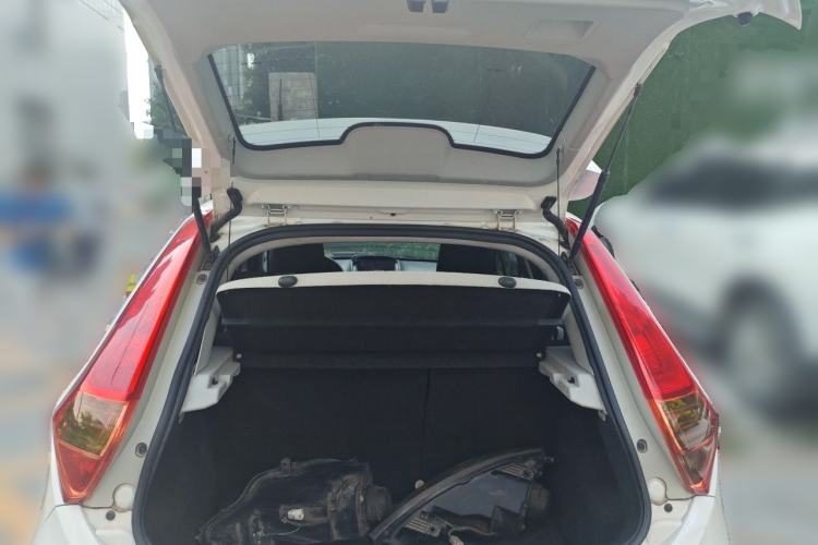 Used MG 3 2011 1.5L AMT Elite Edition Trunk