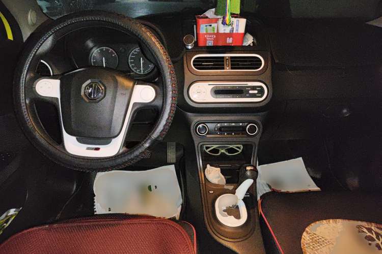 Used MG 3 2011 1.5L AMT Elite Edition Center Console