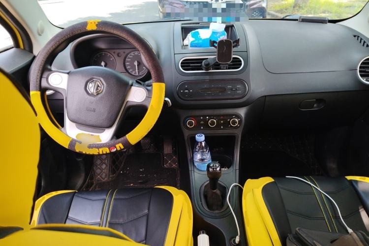 Used MG 3 2011 1.3L Manual Comfort Edition Center Console
