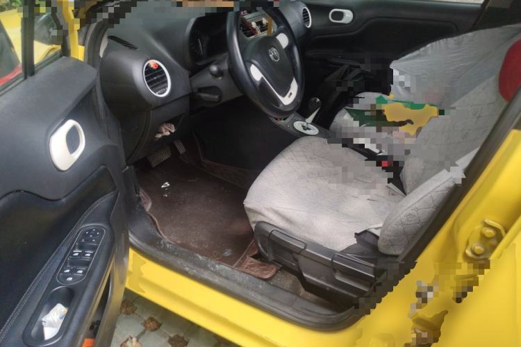 Used MG 3 2011 1.5L AMT Elite Edition Driver Seat