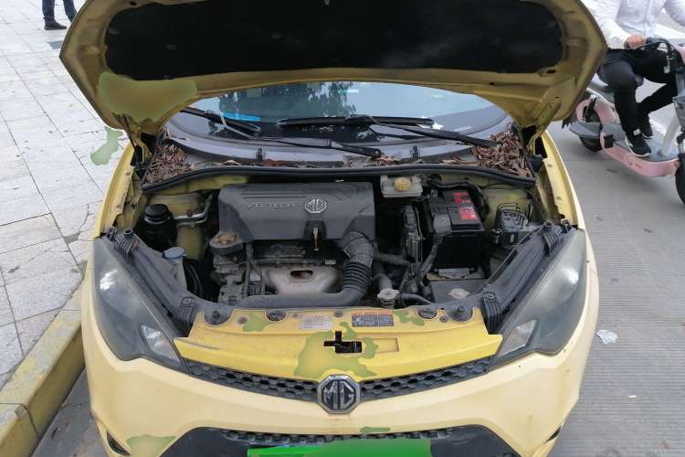 Used MG 3 2011 1.5L AMT Elite Edition Engine Bay