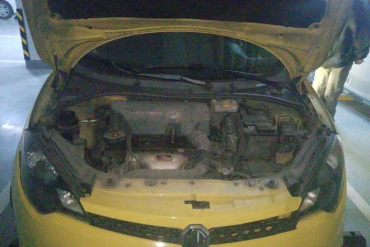 Used MG 3 2011 1.5L AMT Elite Edition Engine Bay