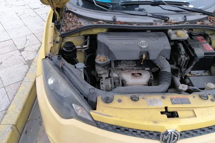 Used MG 3 2011 1.5L AMT Elite Edition Engine Bay Right
