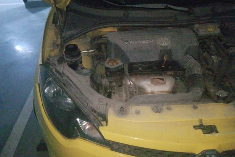 Used MG 3 2011 1.5L AMT Elite Edition Engine Bay Right
