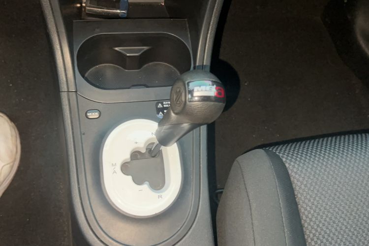 Used MG 3 2011 1.3L AMT Comfort Edition Gear Lever