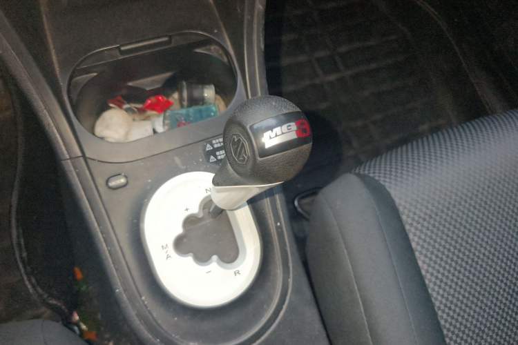 Used MG 3 2011 1.5L AMT Elite Edition Gear Lever