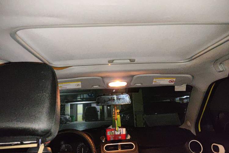 Used MG 3 2011 1.5L AMT Elite Edition Headliner