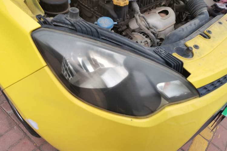 Used MG 3 2011 1.5L AMT Elite Edition Right Front Headlight