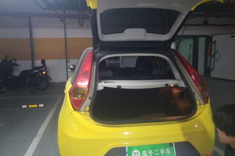 Used MG 3 2011 1.5L AMT Elite Edition Trunk
