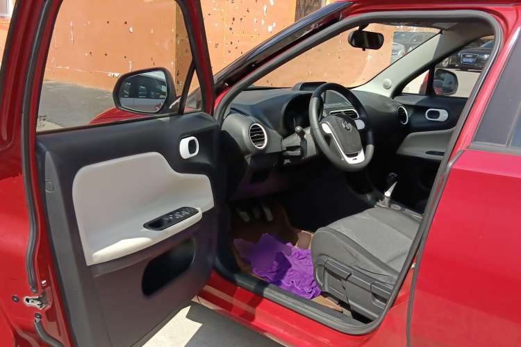 Used MG 3 2012 1.5L Manual Fashion Edition Driver Seat