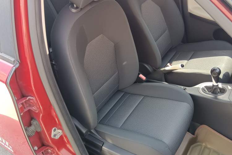 Used MG 3 2012 1.5L Manual Fashion Edition Right Front Seat