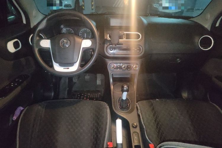Used MG 3 2012 1.5L Manual Fashion Edition Center Console