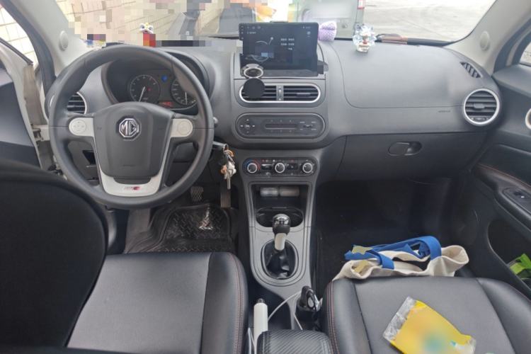 Used MG 3 2012 1.5L Manual Fashion Edition Center Console