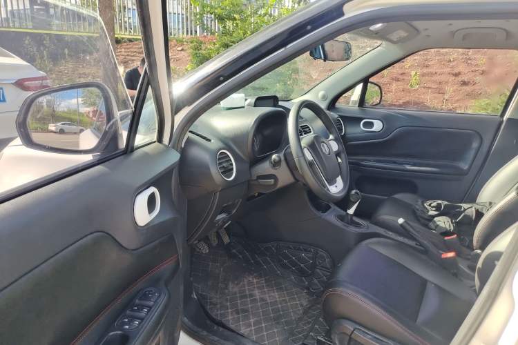 Used MG 3 2012 1.5L Manual Fashion Edition Driver Seat