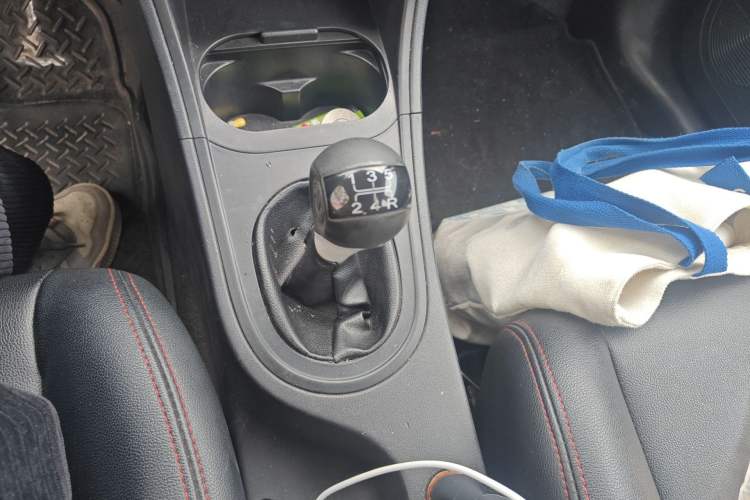 Used MG 3 2012 1.5L Manual Fashion Edition Gear Lever
