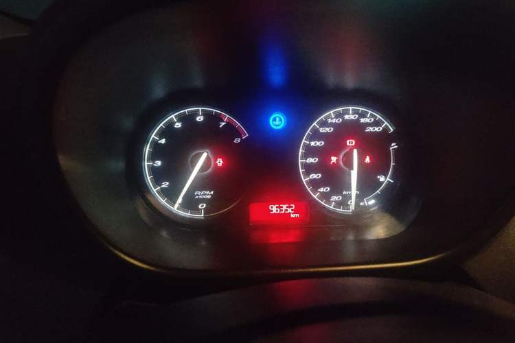 Used MG 3 2012 1.5L Manual Fashion Edition Instrument Cluster