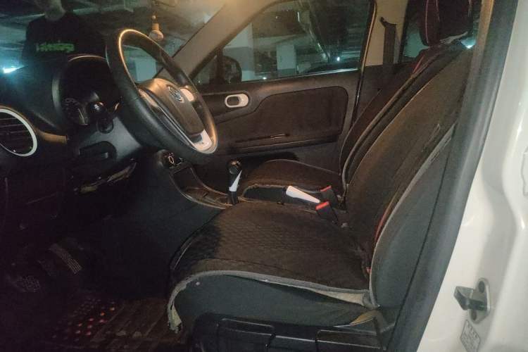 Used MG 3 2012 1.5L Manual Fashion Edition Left Front Seat