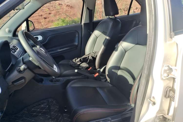 Used MG 3 2012 1.5L Manual Fashion Edition Left Front Seat