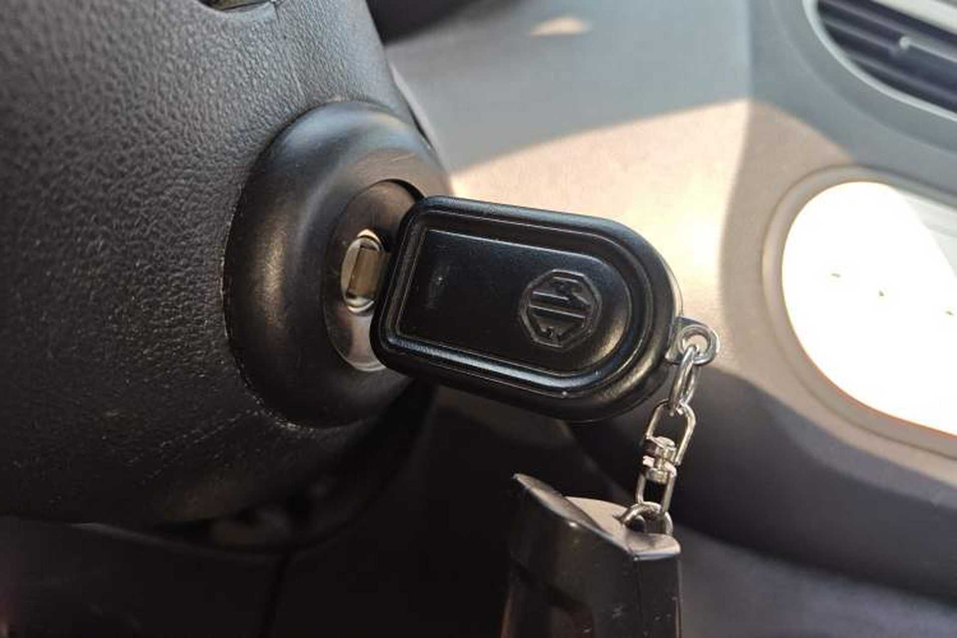 Used MG 3 2012 1.5L Manual Fashion Edition Vehicle Key