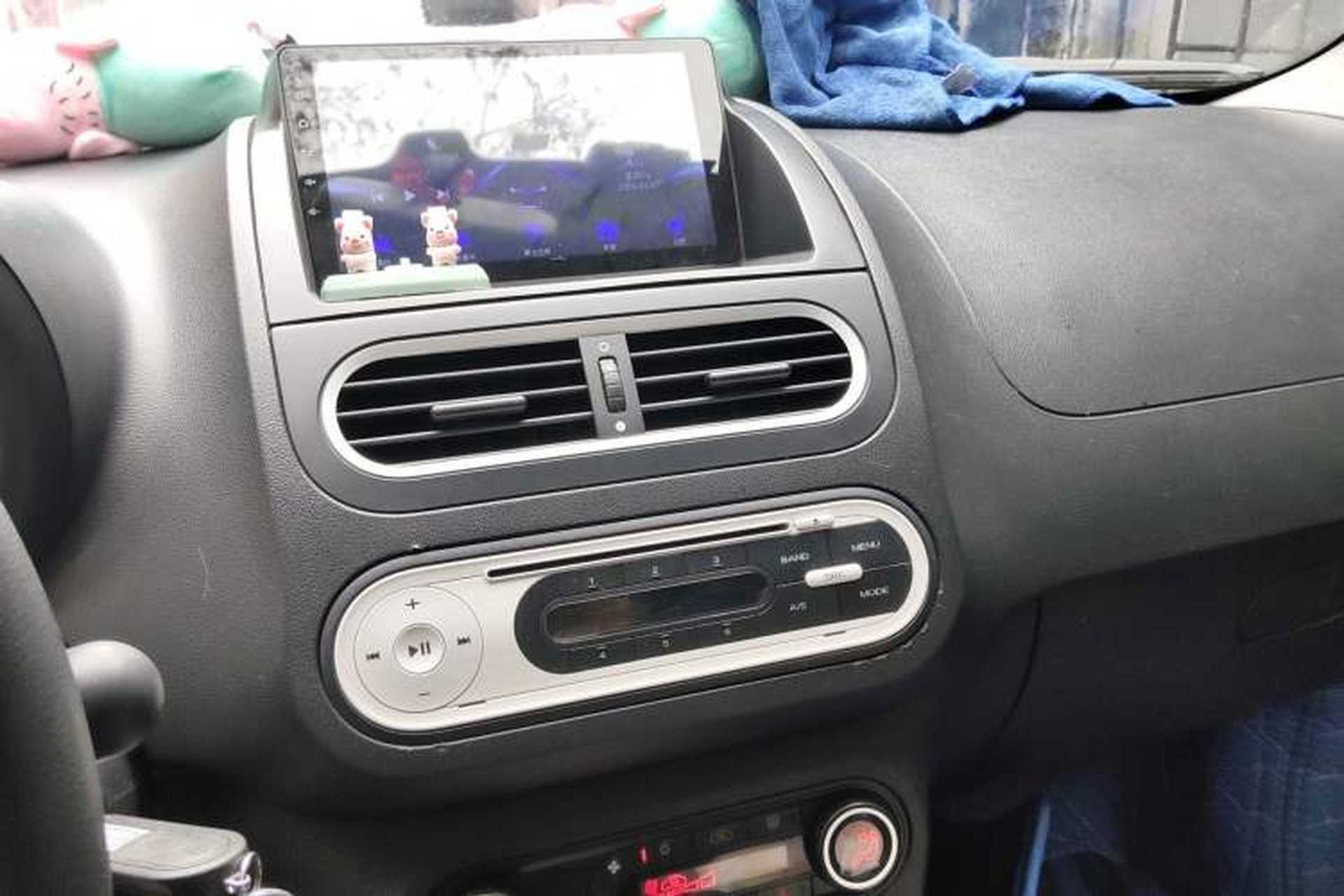Used MG 3 2013 1.5L AMT Elite Edition Audio And AC Panel