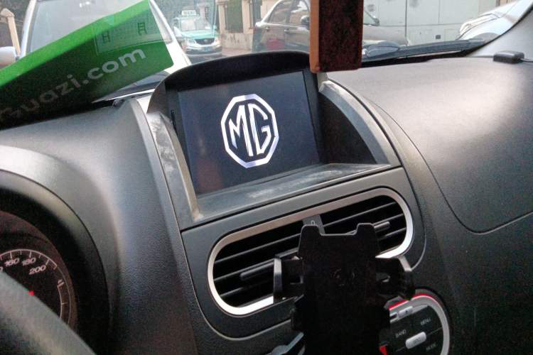 Used MG 3 2013 1.5L AMT Elite Edition Audio And AC Panel