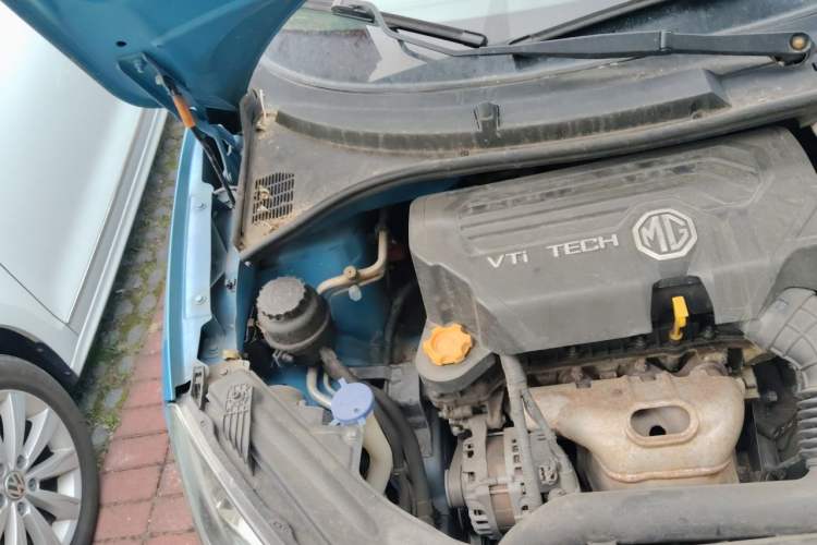Used MG 3 2013 1.5L AMT Elite Edition Engine Bay Right