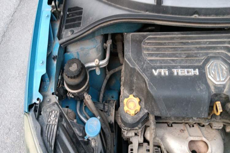 Used MG 3 2013 1.5L AMT Elite Edition Engine Bay Right