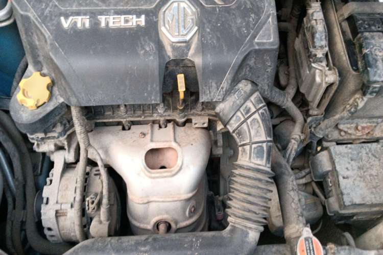 Used MG 3 2013 1.5L AMT Elite Edition Engine Bay