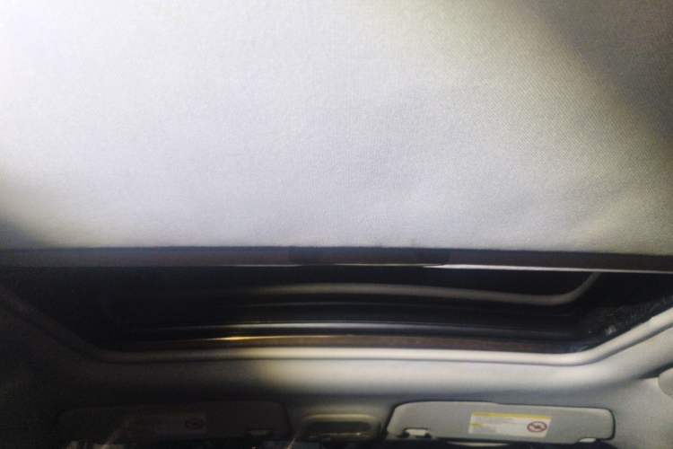 Used MG 3 2013 1.5L AMT Elite Edition Headliner