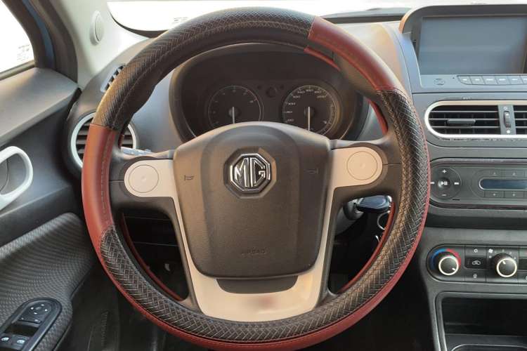 Used MG 3 2013 1.3L AMT Comfort Edition Interior 1