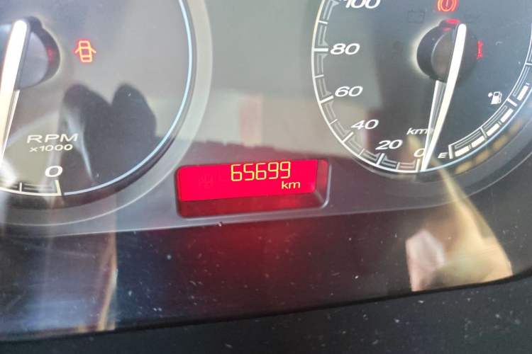 Used MG 3 2013 1.3L Manual Comfort Edition Odometer Close Up
