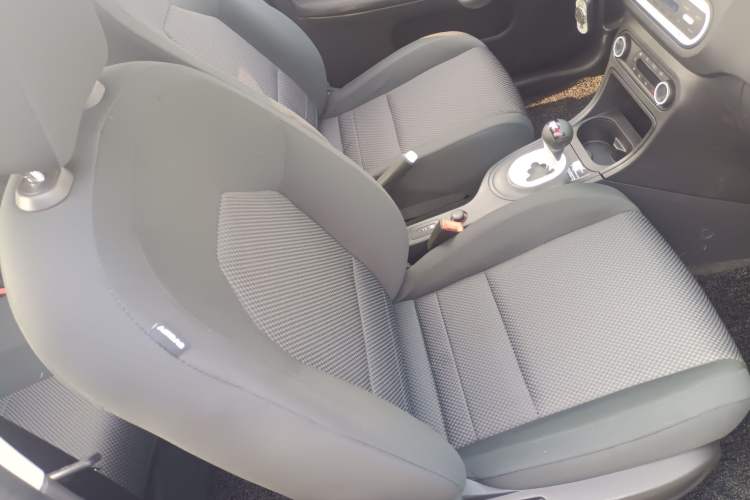 Used MG 3 2013 1.5L AMT Elite Edition Right Front Seat