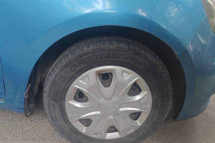 Used MG 3 2013 1.3L Manual Comfort Edition Right Front Wheel Hub