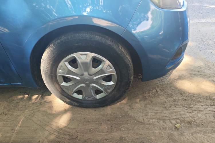Used MG 3 2013 1.3L Manual Comfort Edition Right Front Wheel Hub